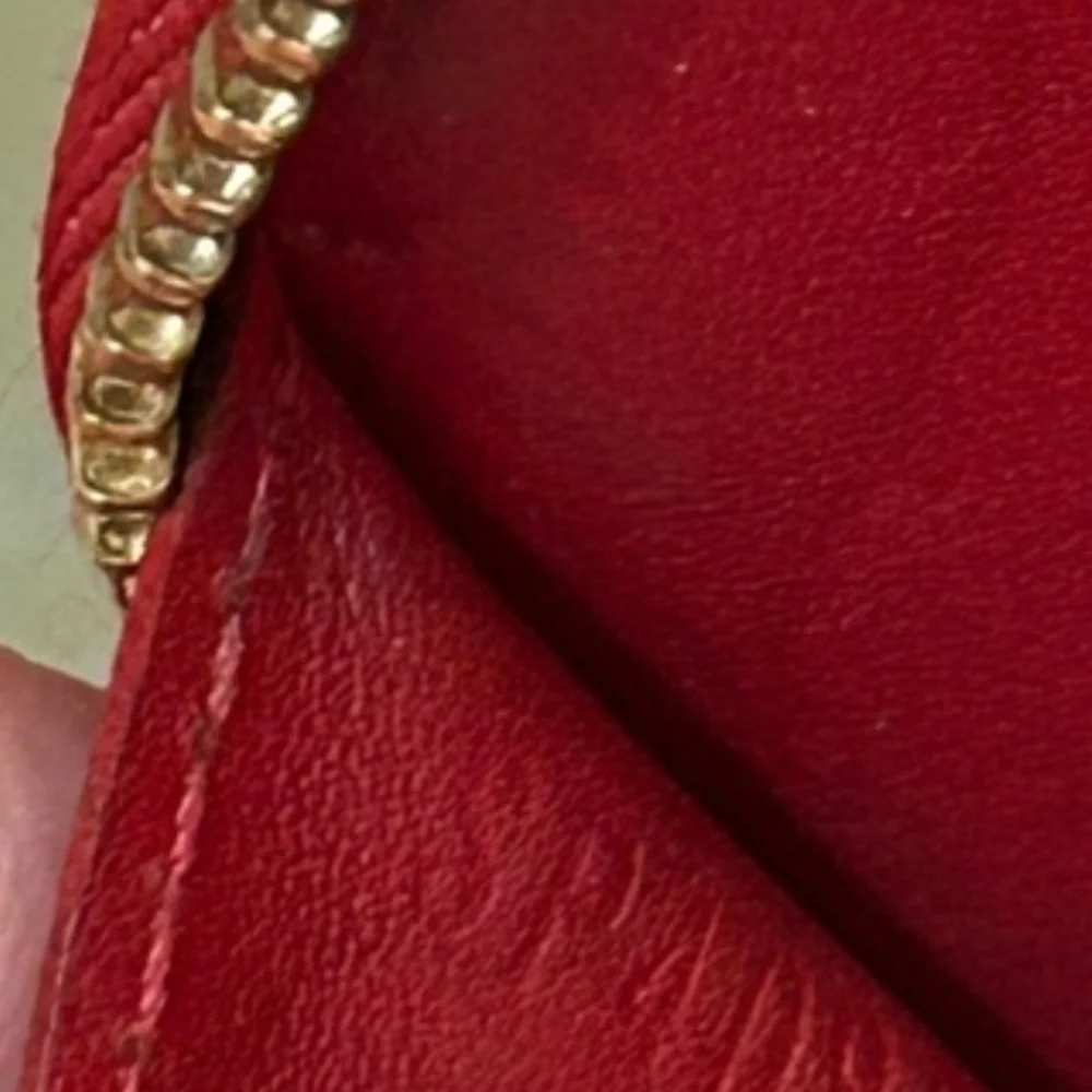 Louis Vuitton Vernis Chapeau Pomme D’Amour Coin Purse - Picture 7 of 7